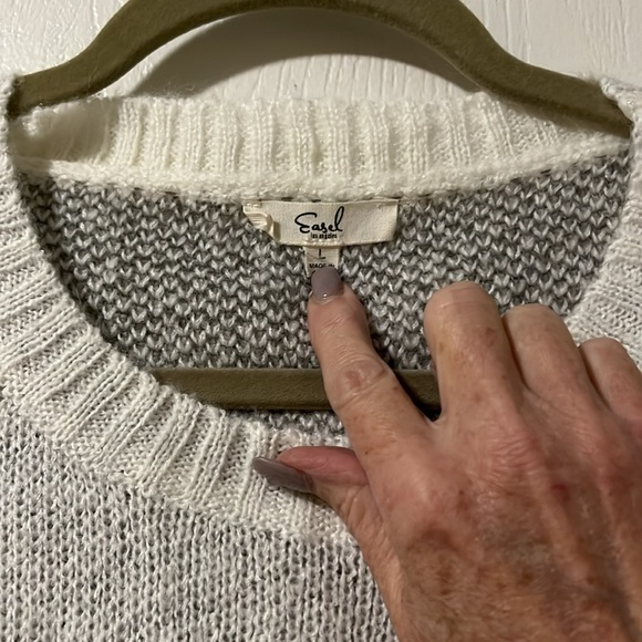 Easel Tan Leopard Print Sweater Size Large - Picture 5 of 9